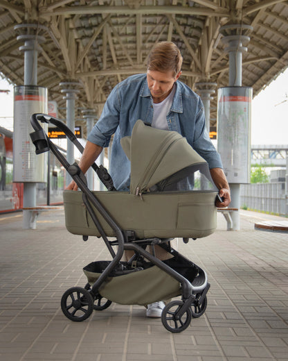Carucior copii 2 in 1 Carrello Magia 2.0 CRL-6655 Glace Pink, compact, dimensiuni bagaj de mana, max. 22 Kg, adaptori cos auto